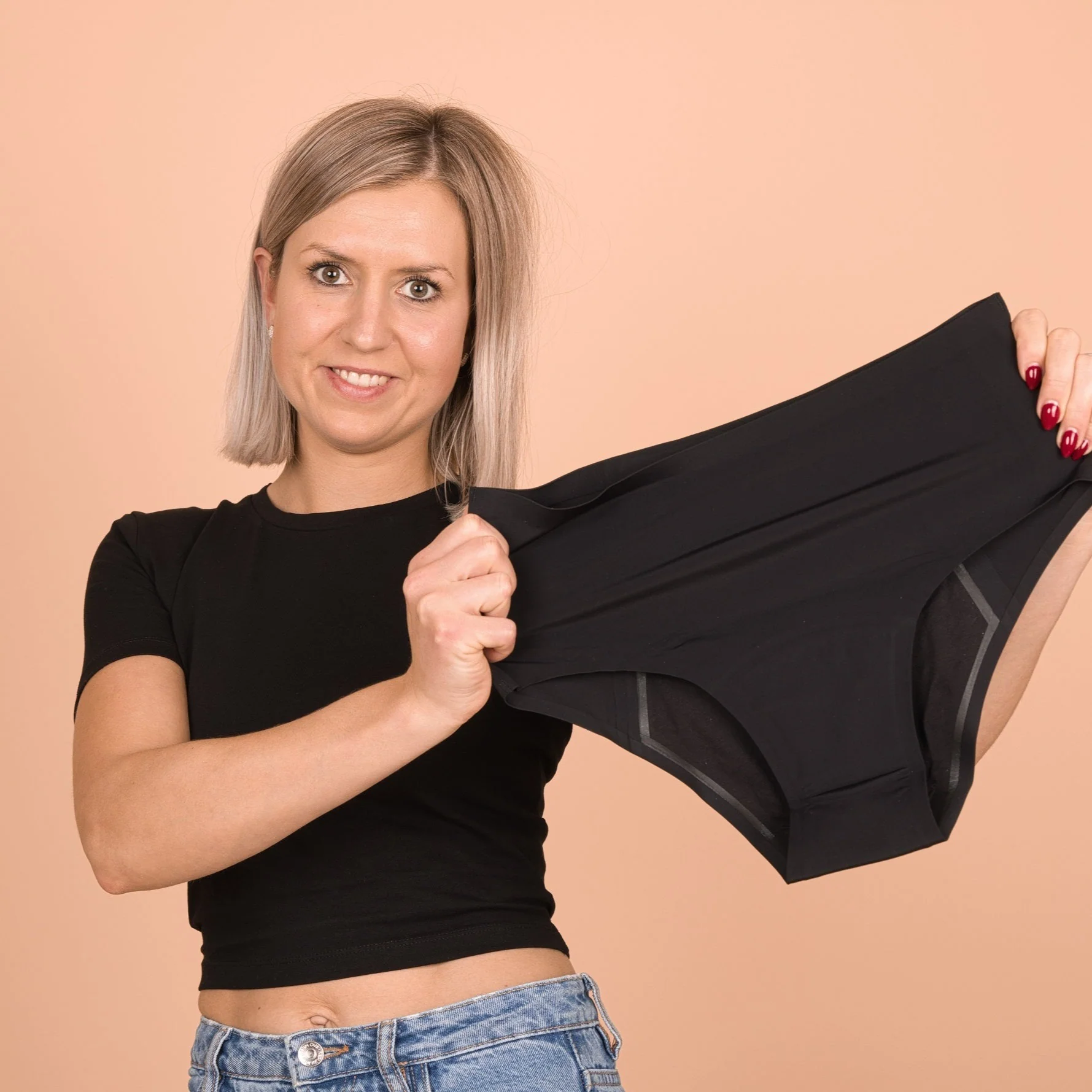 EMMY Naadloze Slip Zwart - Image 8